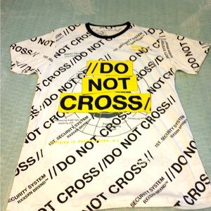 New Reason Graphic Tee Size L